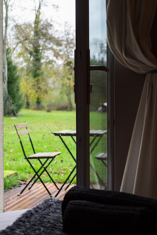Le Brame - Chambres D'Hotes Avilly-Saint-Leonard Værelse billede